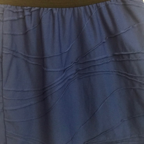 🌸 Blue pencil skirt 2/20$ - Picture 2 of 3